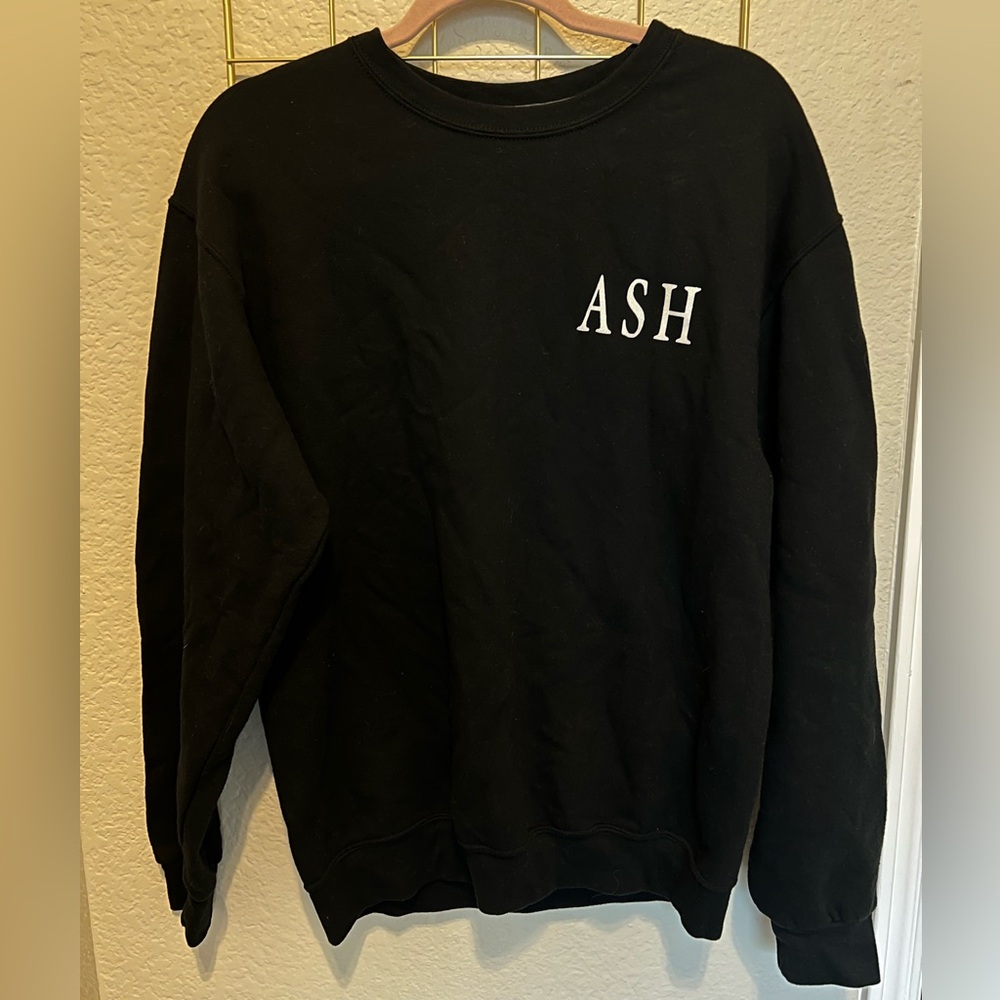 Women’s Black Sweatshirt